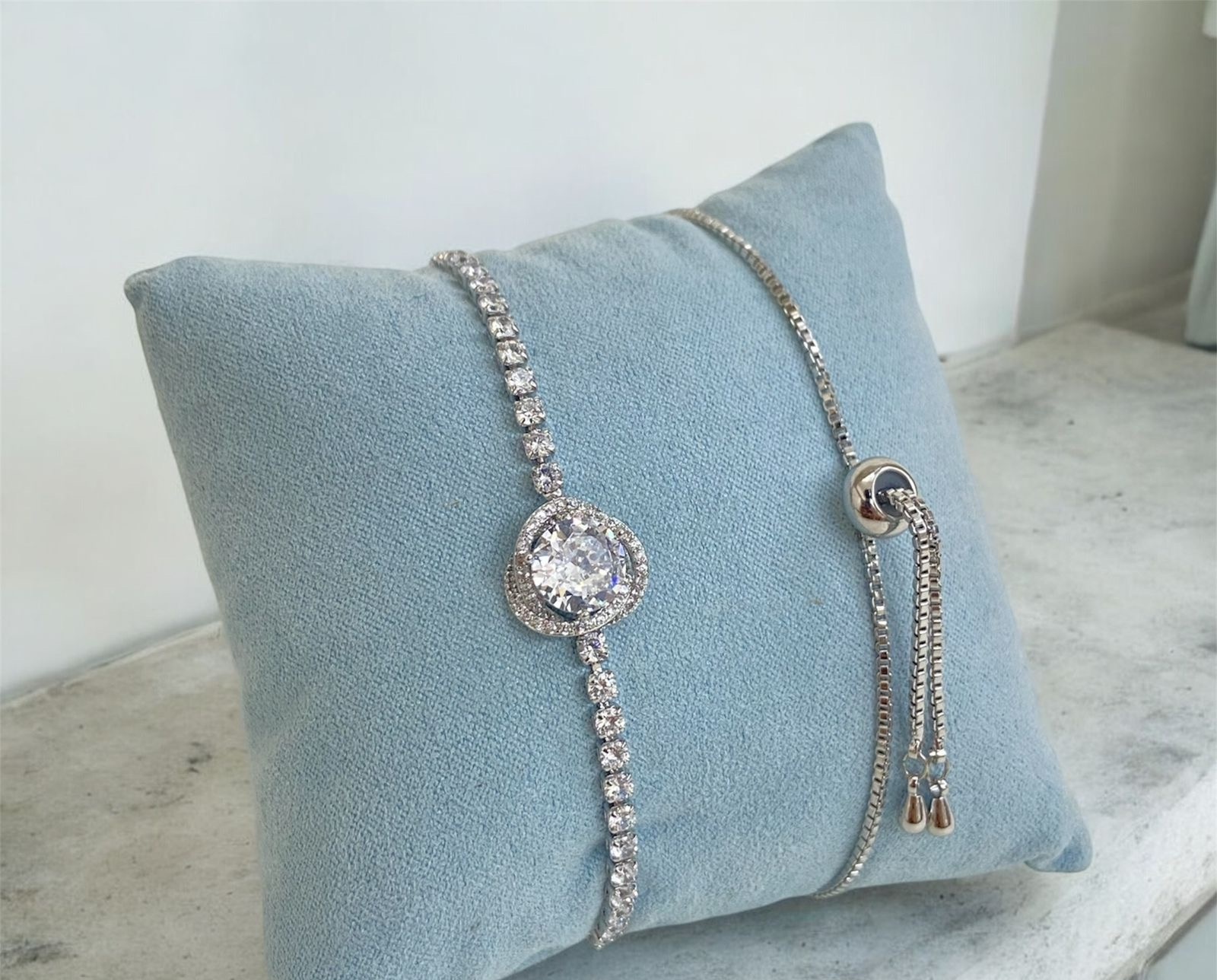 Adjustable Bracelets - Gold (SYBR-13)