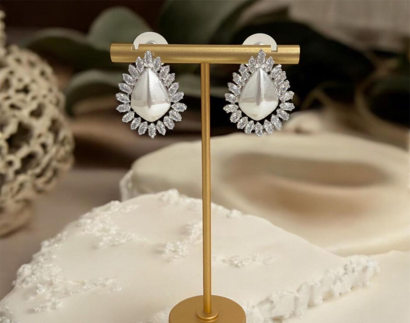 American Diamond - Ad Pearl Tops (REER-15)