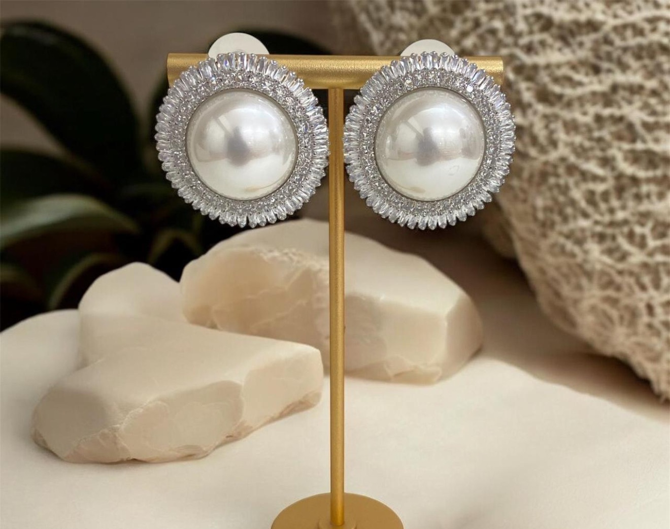 American Diamond - Ad Pearl Tops (REER-16)